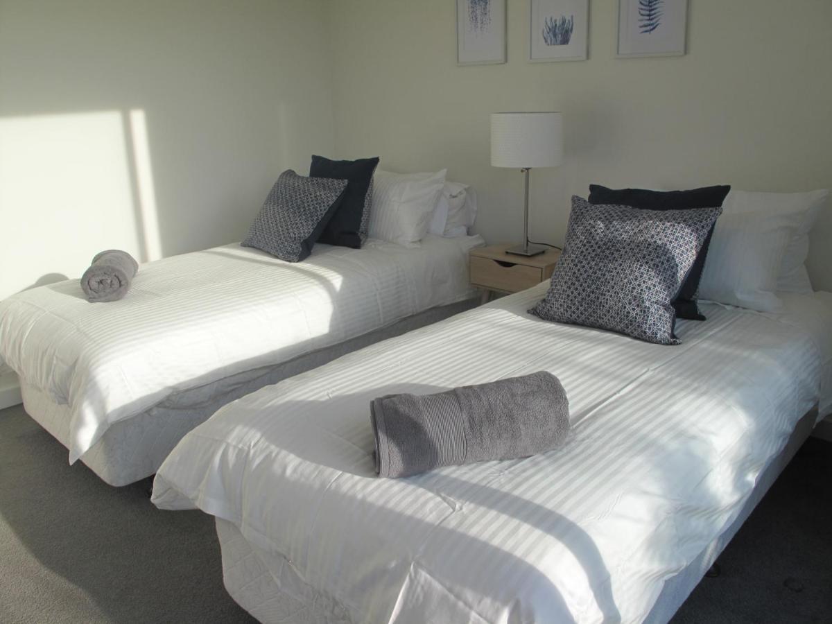 Modern 3 Bedroom Apt With Free Parking, Netflix, Wifi & Welcome Wine By Bnb Pro Melbourne City Exterior foto